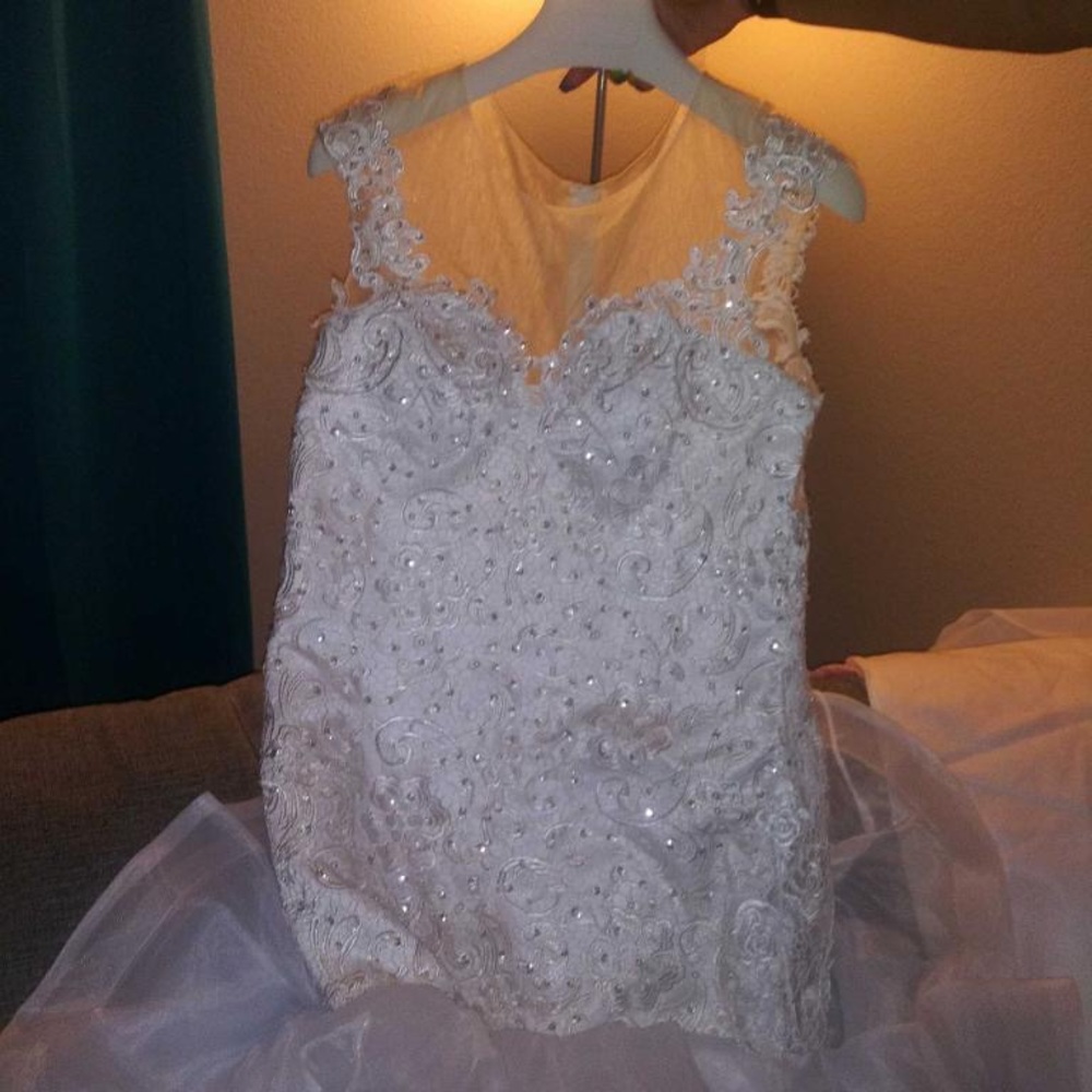 Wedding dress never worn before